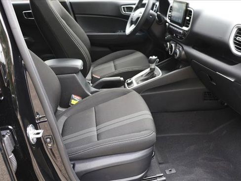 Certified 2026 Hyundai Venue SEL FWD image 29