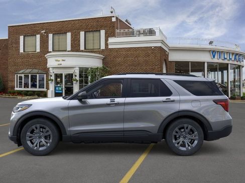 New 2026 Ford Explorer Active w/ Active Comfort Package AWD/4WD image 3