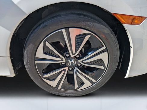 Used 2018 Honda Civic EX-L image 8