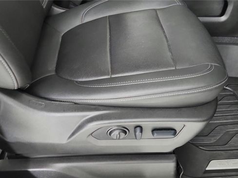 Used 2022 Chevrolet Silverado 1500 LTZ w/ LTZ Convenience Package II AWD/4WD image 26