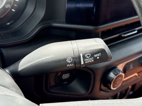 Used 2025 Jeep Gladiator Sport AWD/4WD image 30