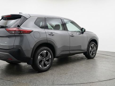 Used 2025 Nissan Rogue SV FWD image 9