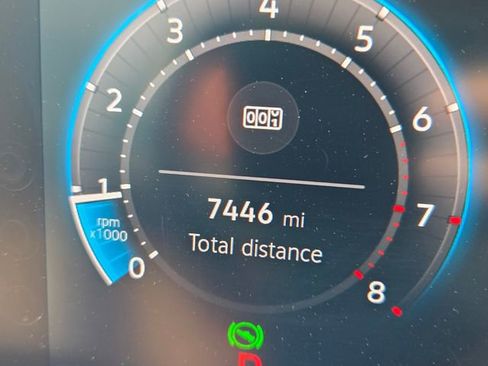 Used 2025 Volkswagen Tiguan S image 25