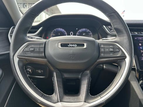 Used 2021 Jeep Grand Cherokee L Limited AWD/4WD image 22
