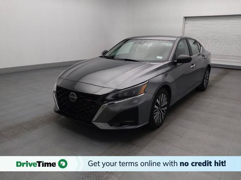 Used 2025 Nissan Altima 2.5 SV FWD image 1