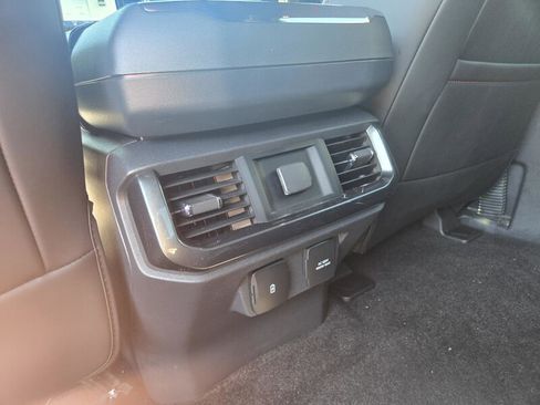 Used 2022 Ford F150 XLT w/ Equipment Group 302A High AWD/4WD image 25
