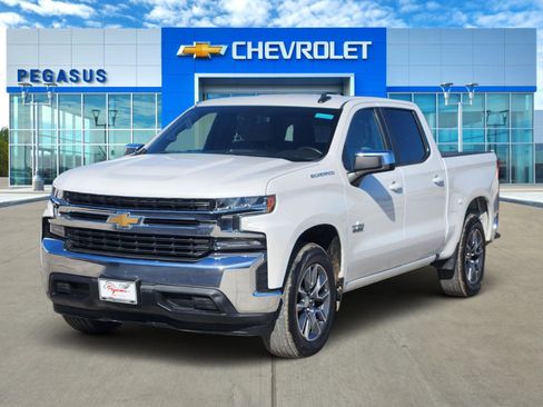Used 2020 Chevrolet Silverado 1500 LT w/ Texas Edition image 2