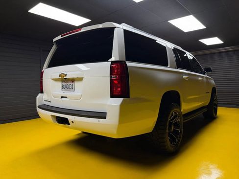 Used 2018 Chevrolet Suburban LT w/ Max Trailering Package AWD/4WD image 6