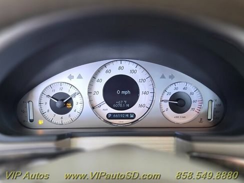 Used 2003 Mercedes-Benz E 500 Sedan image 25