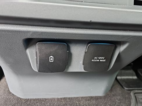 Used 2021 Ford F150 XLT w/ Equipment Group 302A High image 11