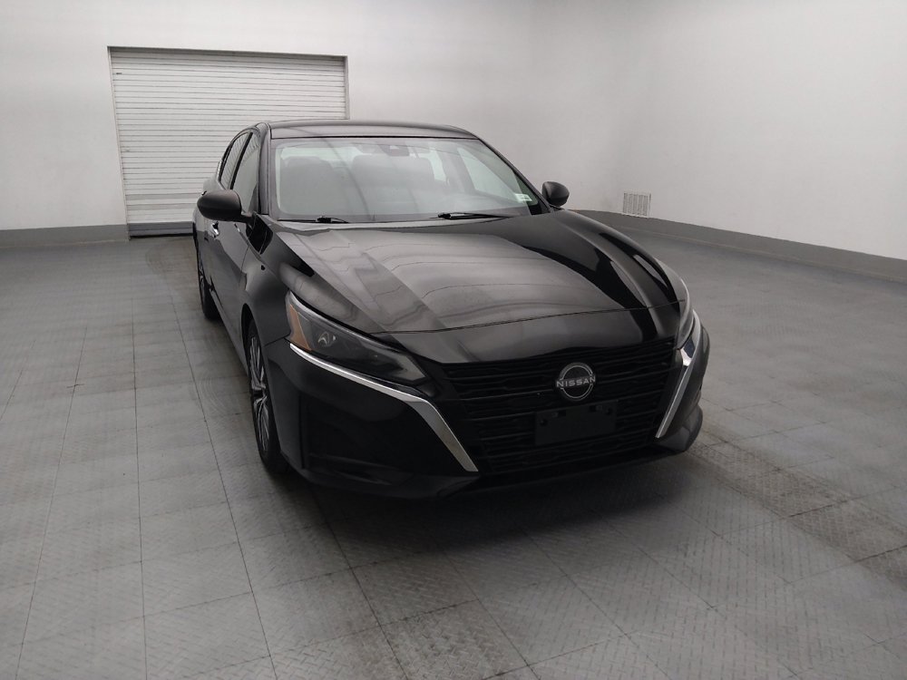 Used 2024 Nissan Altima 2.5 SV FWD image 14