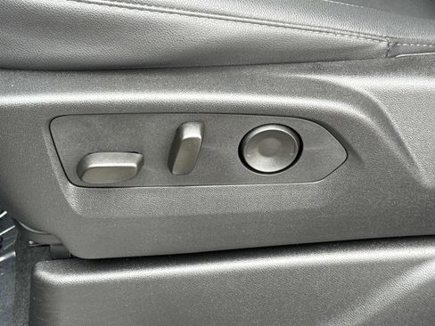 Used 2024 Chevrolet Tahoe LT w/ Luxury Package image 15