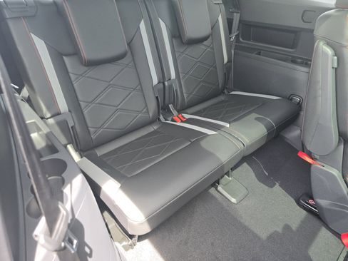 New 2026 Volkswagen Atlas Peak Edition AWD/4WD image 19