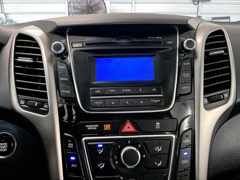 Used 2013 Hyundai Elantra GT w/ Touch & Go Pkg FWD image 31