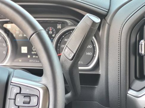 Used 2021 Chevrolet Silverado 1500 LTZ w/ Technology Package AWD/4WD image 18
