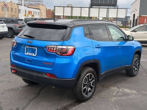 Used 2025 Jeep Compass Trailhawk AWD/4WD image 6