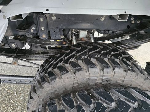 Used 2020 Ford F450 Platinum w/ Camper Package image 17