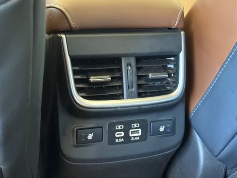Used 2024 Subaru Outback Touring XT AWD/4WD image 15