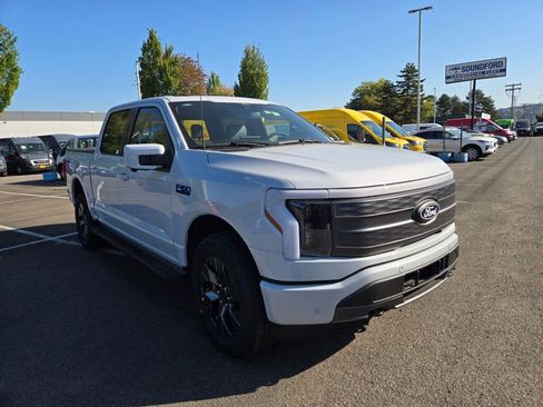 New 2025 Ford F150 Lightning Lariat image 3