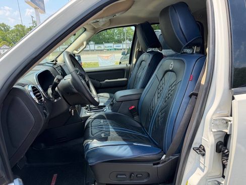 Used 2010 Ford Explorer Sport Trac Limited AWD/4WD image 8