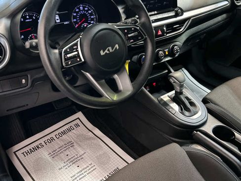 Used 2024 Kia Forte LXS FWD image 9