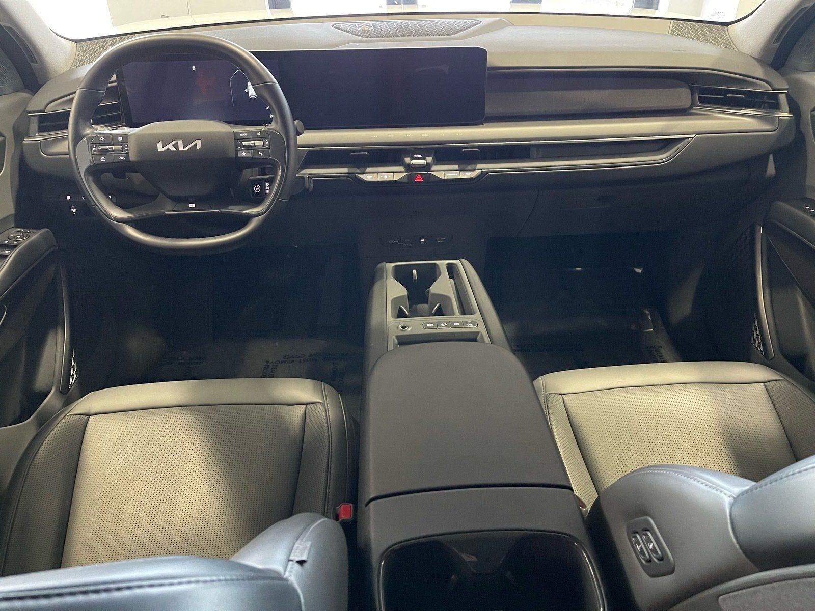 Used 2024 Kia EV9 Light RWD image 28