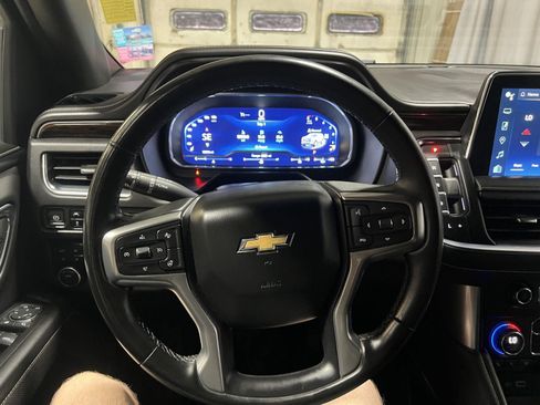 Used 2023 Chevrolet Tahoe Premier AWD/4WD image 12