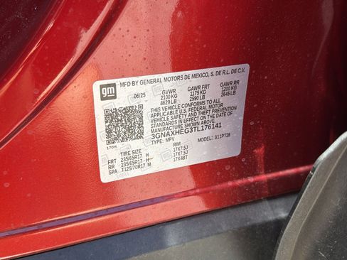 Used 2026 Chevrolet Equinox LT w/ Convenience Package II FWD image 33