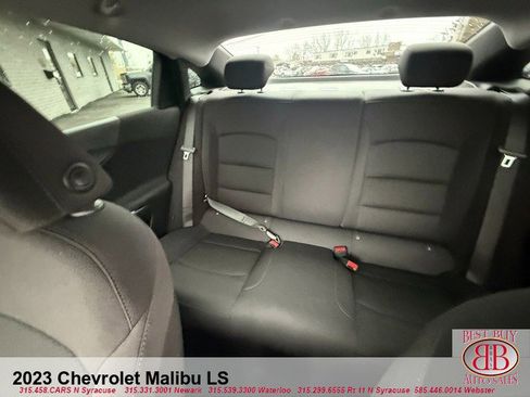 Used 2023 Chevrolet Malibu LS FWD image 18