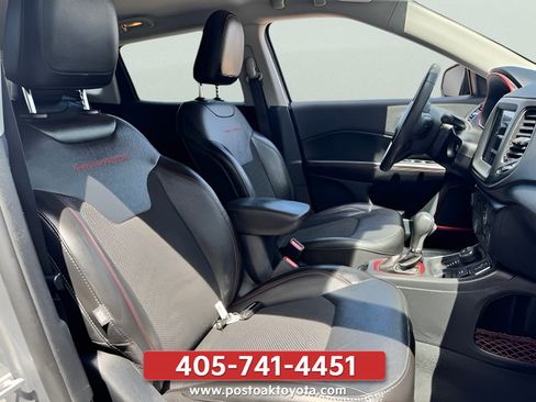 Used 2021 Jeep Compass Trailhawk AWD/4WD image 25