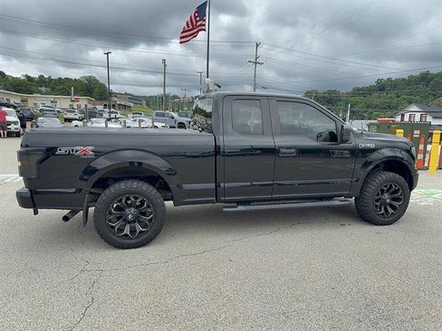 Used 2018 Ford F150 XL w/ Equipment Group 101A Mid AWD/4WD image 3