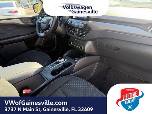 Used 2025 Ford Escape Active image 10