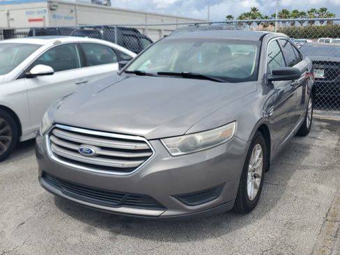 Used 2014 Ford Taurus SE FWD image 3