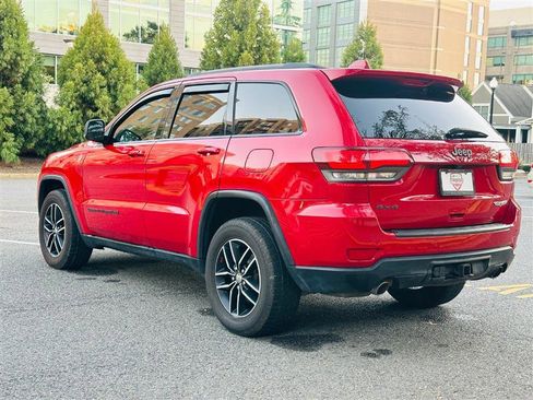 Used 2017 Jeep Grand Cherokee Trailhawk image 8