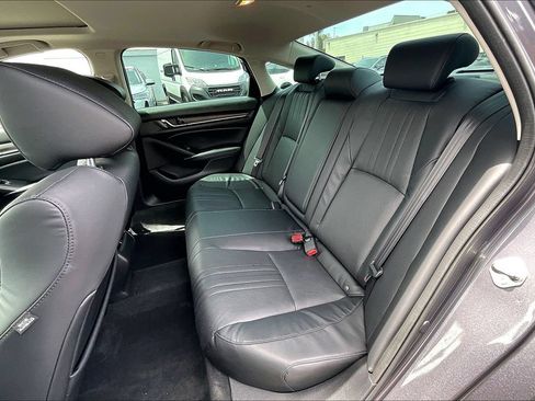Used 2018 Honda Accord EX-L image 18