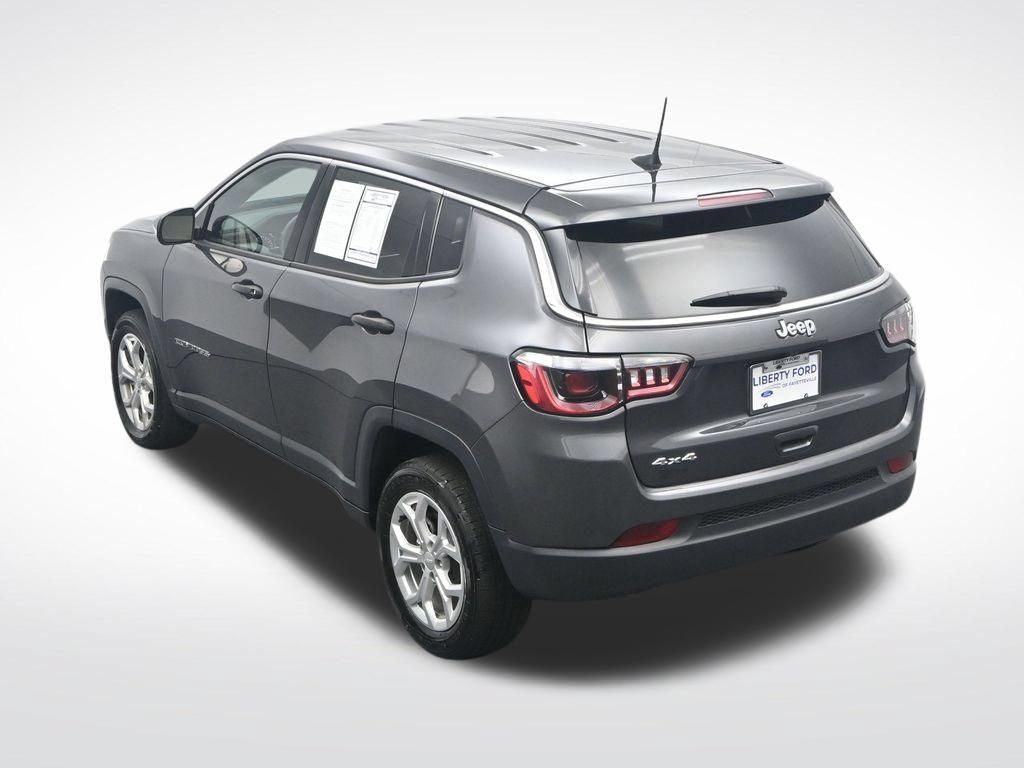 Used 2024 Jeep Compass Sport AWD/4WD image 43