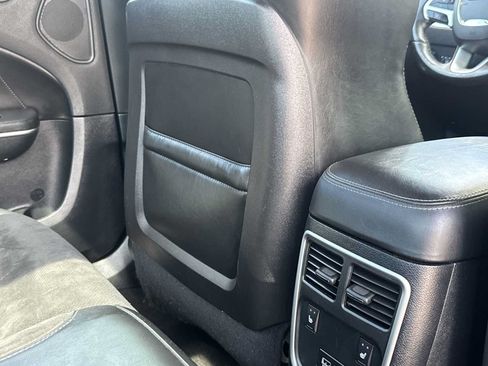 Used 2018 Dodge Charger R/T Scat Pack w/ Dynamics Package RWD image 24