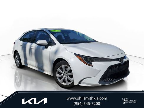 Used 2020 Toyota Corolla LE FWD image 1