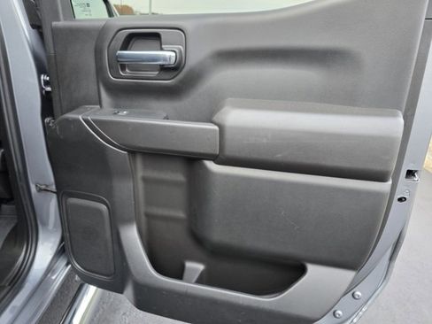 Used 2021 Chevrolet Silverado 1500 LT w/ Z71 Off-Road Package image 23