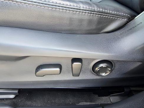 Used 2023 Subaru Outback Limited image 24