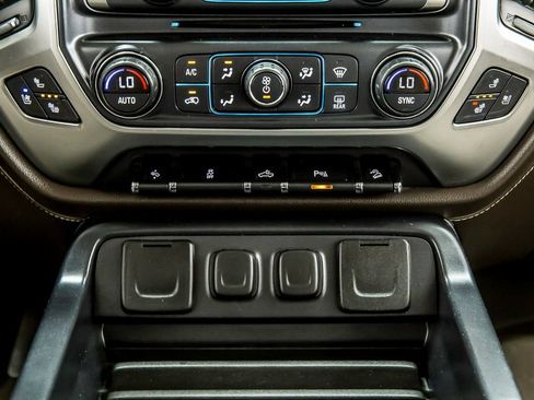 Used 2016 Chevrolet Silverado 1500 LTZ Z71 w/ LTZ Plus Package AWD/4WD image 26