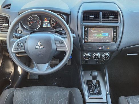 Used 2024 Mitsubishi Outlander Sport ES image 25