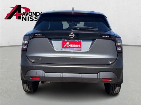 Certified 2025 Nissan Kicks SV image 6