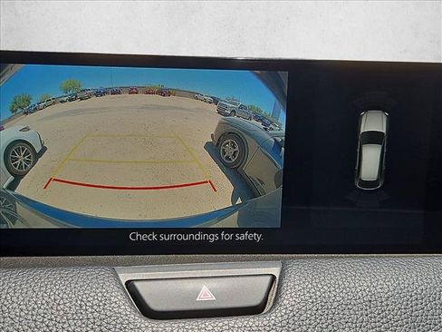 Used 2025 MAZDA CX-70 3.3 Turbo w/ Preferred Package AWD/4WD image 16