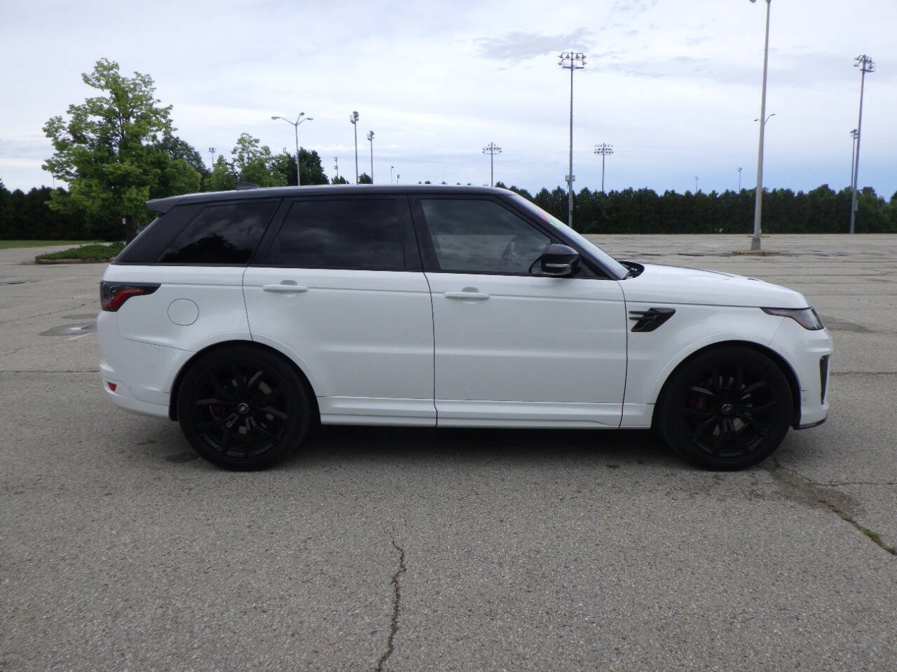 Used 2018 Land Rover Range Rover Sport SVR AWD/4WD image 6