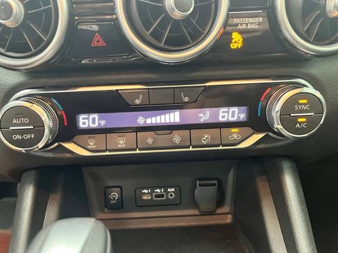 Used 2024 Nissan Sentra SR FWD image 25
