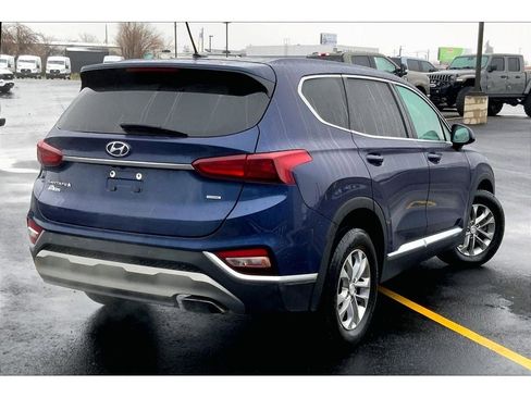 Used 2020 Hyundai Santa Fe SE image 14