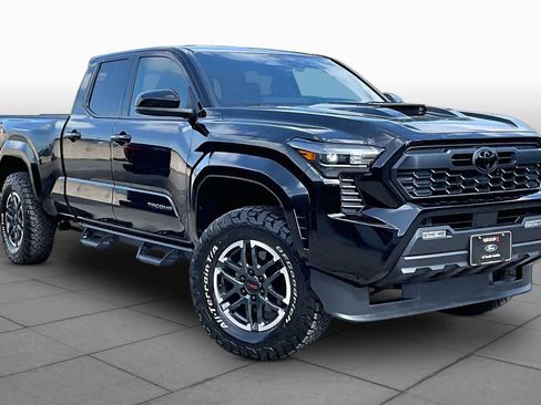 Used 2026 Toyota Tacoma TRD Sport RWD image 3