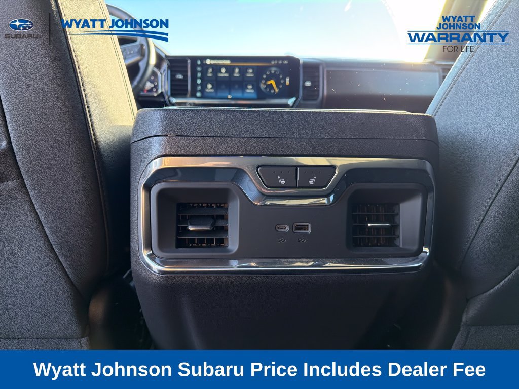 Used 2025 Chevrolet Silverado 1500 High Country w/ High Country Premium Package AWD/4WD image 33