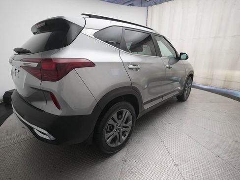 Used 2023 Kia Seltos S AWD/4WD image 36